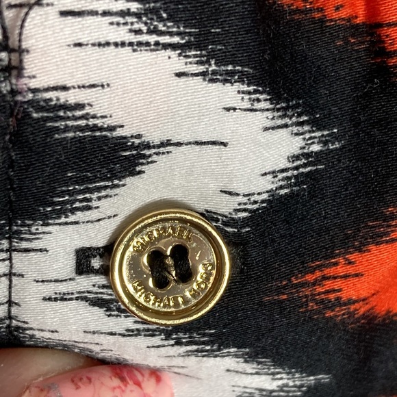 Michael Kors size 14 red black, white top,  dog tag zipper fully zips - Picture 4 of 11